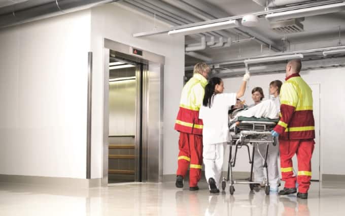 ascenseur hôpital