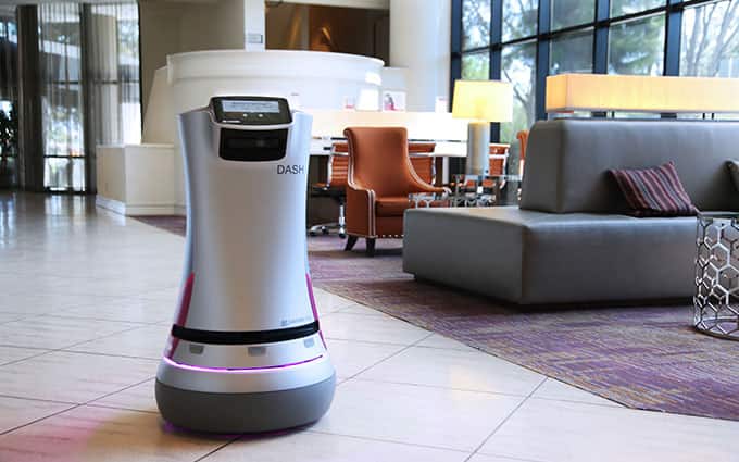 robot connecté à l'ascenseur